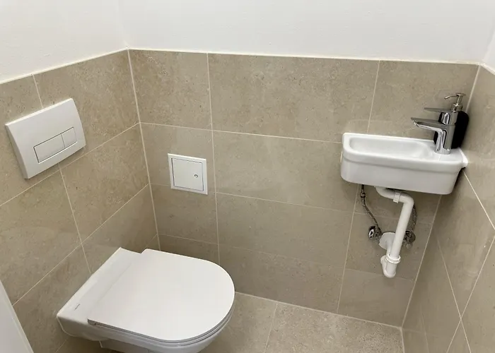 Nahe Schoenbrunn 10 Appartement *